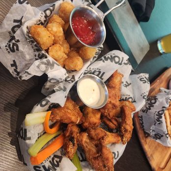 Tom's Watch Bar - Sports Bars Near Me - Houston, Texas Tom's Watch Bar - Sports Bars Near Me - Houston, Texas