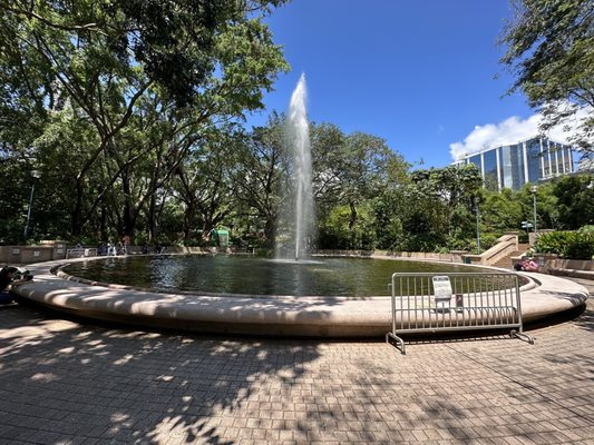 Kowloon Park by null