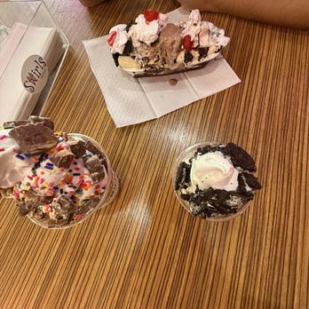 Swirls Soft Serve - Banana Split Small Ice Cream Cup Kids Ice Cream Cup - Ice Cream & Frozen Yogurt Near Me - Upland, California Swirls Soft Serve - Banana Split Small Ice Cream Cup Kids Ice Cream Cup - Ice Cream & Frozen Yogurt Near Me - Upland, California