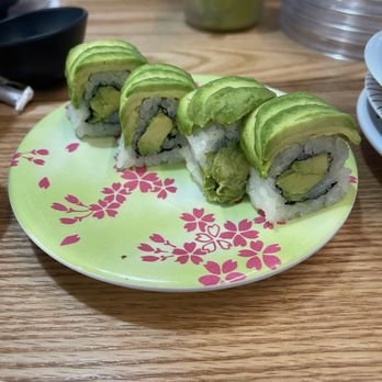 Tsubame Rotating Sushi - Avocado Roll - Sushi Bars Near Me - Vineyard, Utah