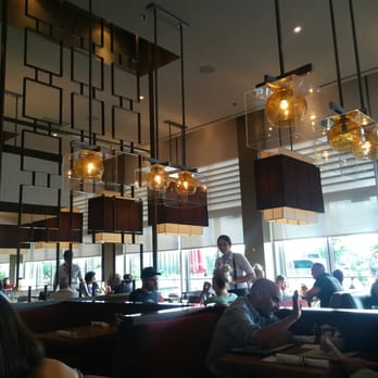 Table 51 - Inside Table 51 - Bars Near Me - Laval, Quebec