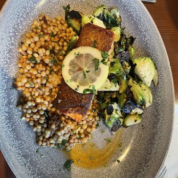 Pacific's Edge Restaurant - Seafood Near Me - Carmel, California