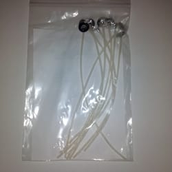 Manuel Riesgo - Mechas para vela con base de metal (1,82 € el paquete de diez).