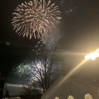 Crystal Mountain - Fireworks in New Years eve - Hotels Near Me - Thompsonville, Michigan