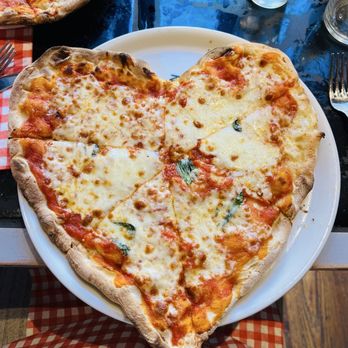 That's Amore - Margarita pizza - Italian Near Me - Rome, RM That's Amore - Margarita pizza - Italian Near Me - Rome, RM