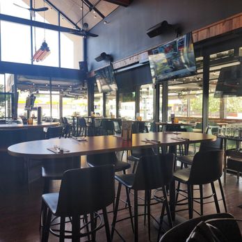 LOCAL Public Eatery Henderson - Bar area - Pubs Near Me - Dallas, Texas