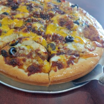 Mama's Pizza - Lots of toppings, but not a lot of flavor - Pizza Near Me - Hurst, Texas Mama's Pizza - Lots of toppings, but not a lot of flavor - Pizza Near Me - Hurst, Texas