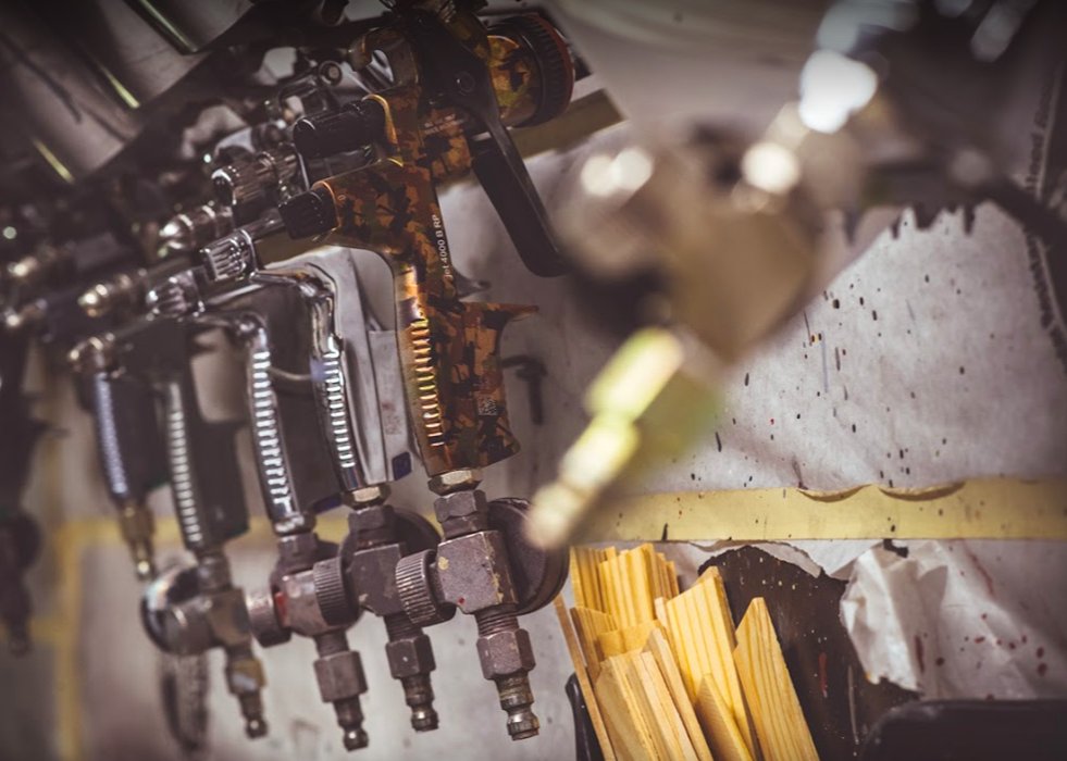 CLASSIC AUTO COLLISION CENTER - Updated June 2025 - 17 Photos - 2734 E