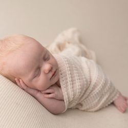 Sweet Memories Doula Birth Services - Sweetest Memories of the home water birth of this little one!
