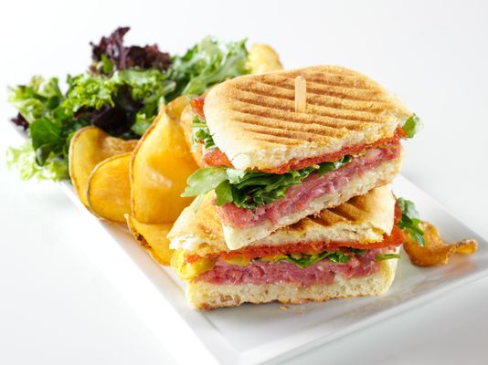 Eat This Café - Hollywood Brunch Spot: Breakfast, Lunch, Bottomless Mimosas by null