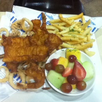 Malibu Eatery - Super crispy platter. - Seafood Near Me - Redondo Beach, California Malibu Eatery - Super crispy platter. - Seafood Near Me - Redondo Beach, California