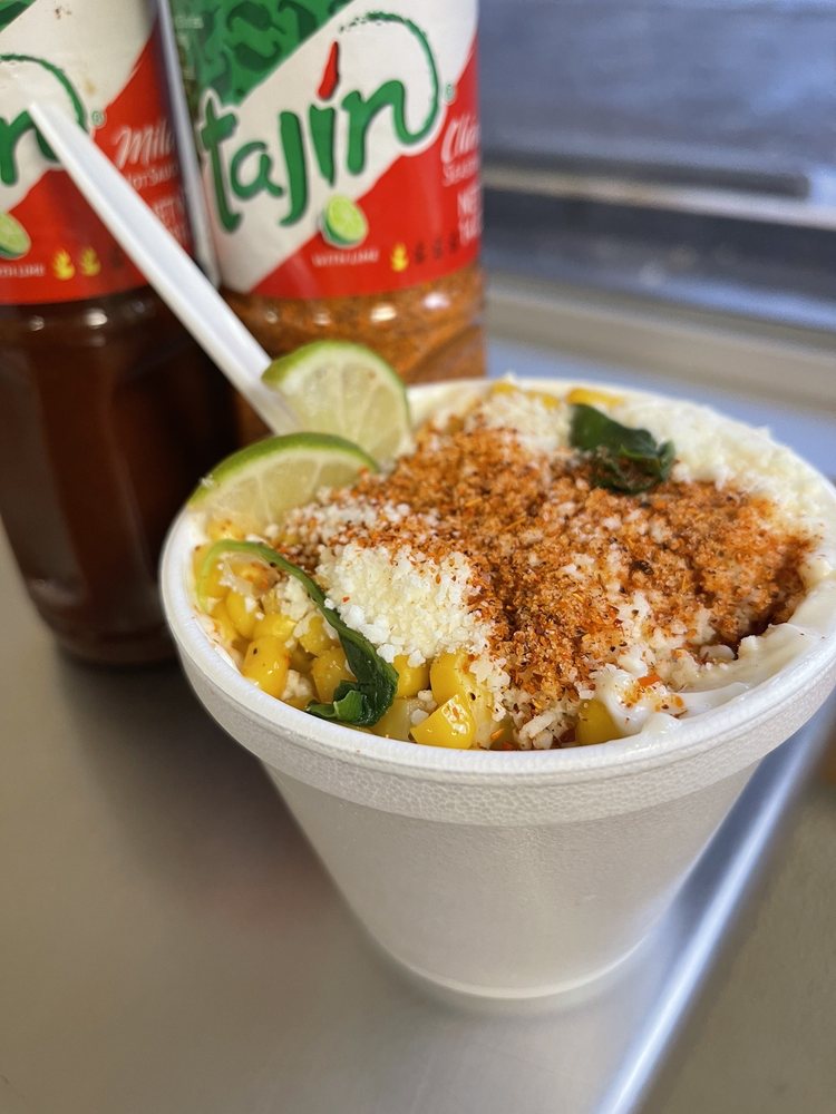 Marichuy’s Taqueria Logo