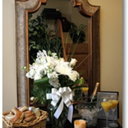 D'jais Salon & Spa - For you and your wedding party, we will provide you with fresh baked bagels & muffins,  champagne, orange juice, coffee & tea.