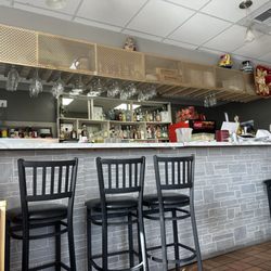 Jordy’s - Full bar