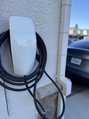 Quality Electric Logo