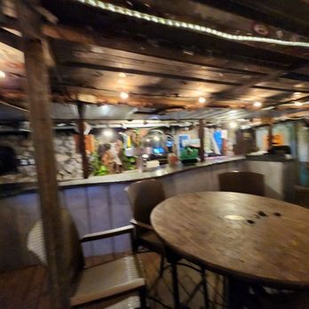 Hungry Tarpon Restaurant - Seafood Near Me - Islamorada, Florida Hungry Tarpon Restaurant - Seafood Near Me - Islamorada, Florida