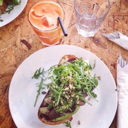 Brunswick East - Vegan heaven breakfast + cleanse juice
