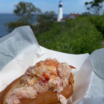Bite Into Maine - Picnic style - Seafood Near Me - Cape Elizabeth, Maine Bite Into Maine - Picnic style - Seafood Near Me - Cape Elizabeth, Maine