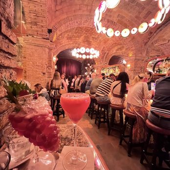 Monk Bar - Drinks inside - Asian Fusion Near Me - Barcelona, B Monk Bar - Drinks inside - Asian Fusion Near Me - Barcelona, B