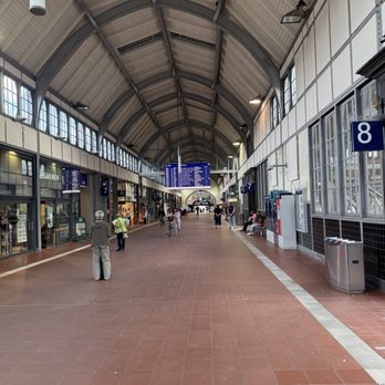 Lübeck Hauptbahnhof - Train Stations Near Me - Lübeck, SH Lübeck Hauptbahnhof - Train Stations Near Me - Lübeck, SH