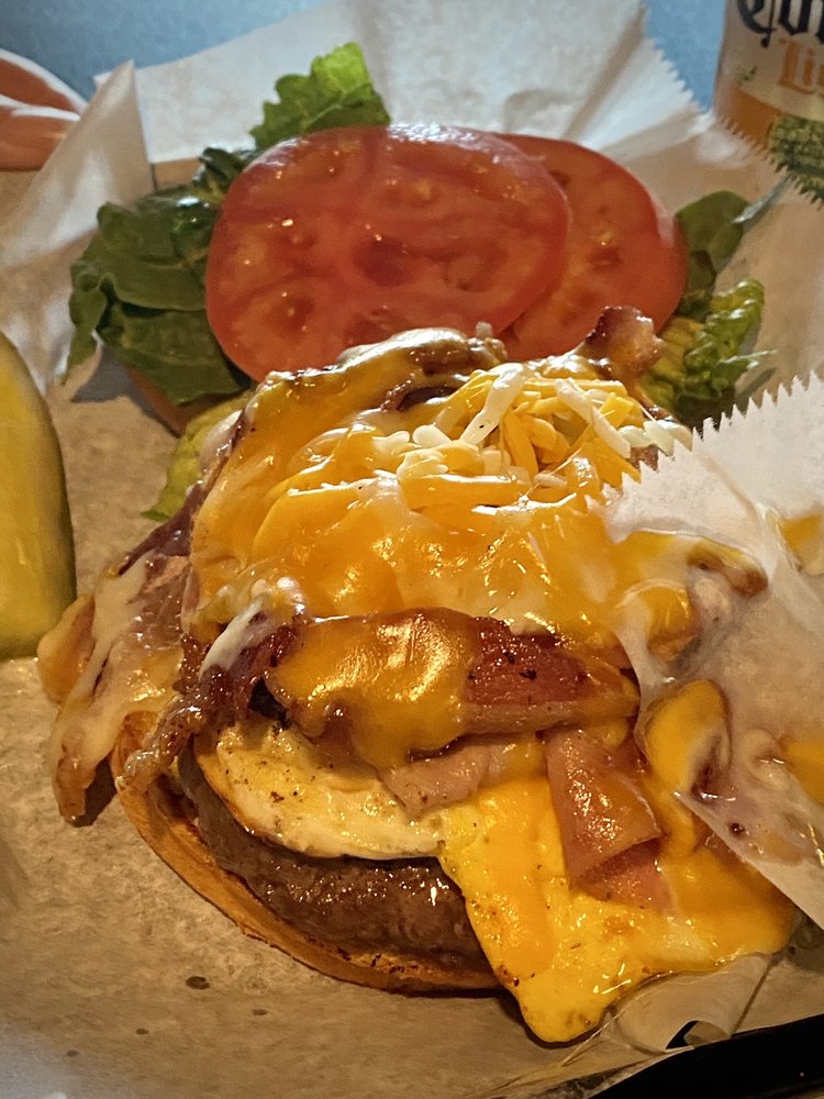 Xo Sports Bar and Grill