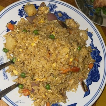 Banana Leaf - Thai Pineapple Fried Rice - Malaysian Near Me - Philadelphia, Pennsylvania