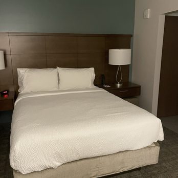 Staybridge Suites Phoenix East - Gilbert - Bed - Hotels Near Me - Gilbert, Arizona Staybridge Suites Phoenix East - Gilbert - Bed - Hotels Near Me - Gilbert, Arizona