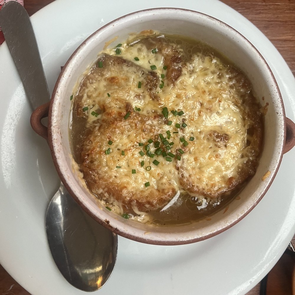 Le Potager du Père Thierry - Onion soup - French Near Me - Paris, 75 Le Potager du Père Thierry - Onion soup - French Near Me - Paris, 75