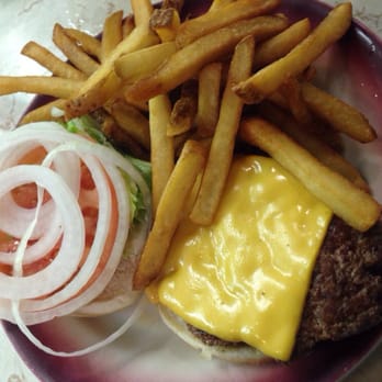 Tastee Diner - Cheeseburger royale - Diners Near Me - Bethesda, Maryland