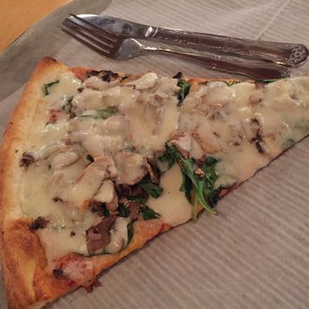 Fellini's Pizza - Spinach and Mushroom Slice - Pizza Near Me - Decatur, Georgia Fellini's Pizza - Spinach and Mushroom Slice - Pizza Near Me - Decatur, Georgia