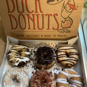 Duck Donuts - S'mores, Oreo, choc pb, keylime coconut, maple bacon, vanilla iced cinnamon sugar - Donuts Near Me - Westerville, Ohio