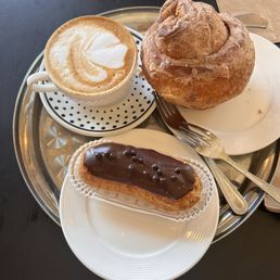 Eclair, Sugar Bun, Latte