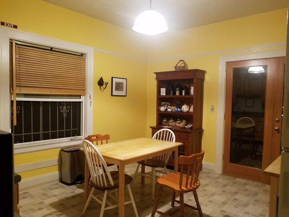 PORTLAND INTERNATIONAL GUESTHOUSE 31 Photos & 40 Reviews 2185 NW