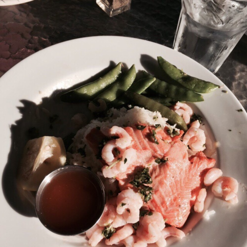 Anthony's Pier 66 - The salmon shrimp platter - Seafood Near Me - Seattle, Washington