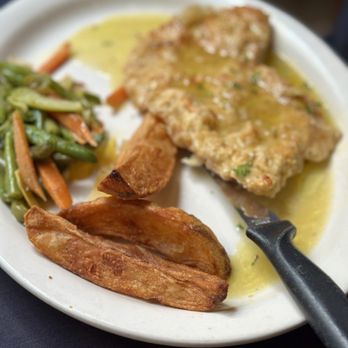 Nuova Italia Restaurant - Chicken Francese - Italian Near Me - Addison, Illinois Nuova Italia Restaurant - Chicken Francese - Italian Near Me - Addison, Illinois