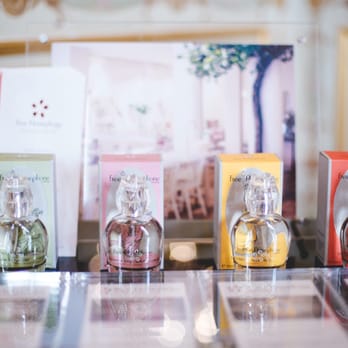Free Persephone - Les parfums - Tea Rooms Near Me - Paris, 75