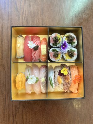 Hiromi sushi by null