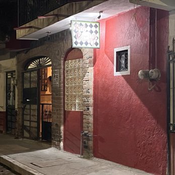 Red Cabbage Café - Non pretentious exterior. - Mexican Near Me - Puerto Vallarta, JAL Red Cabbage Café - Non pretentious exterior. - Mexican Near Me - Puerto Vallarta, JAL