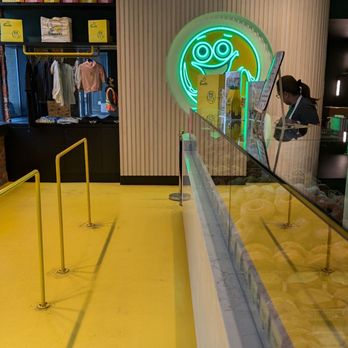 Lee's Donuts - Donuts Near Me - Vancouver, British Columbia