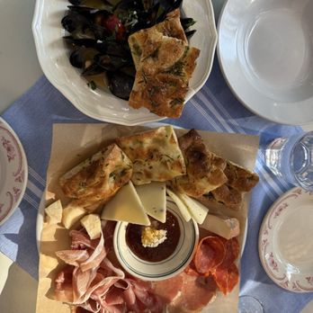 Yeppa & Co - Cafes Near Me - Atlanta, Georgia