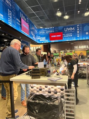 UWM District Market by null