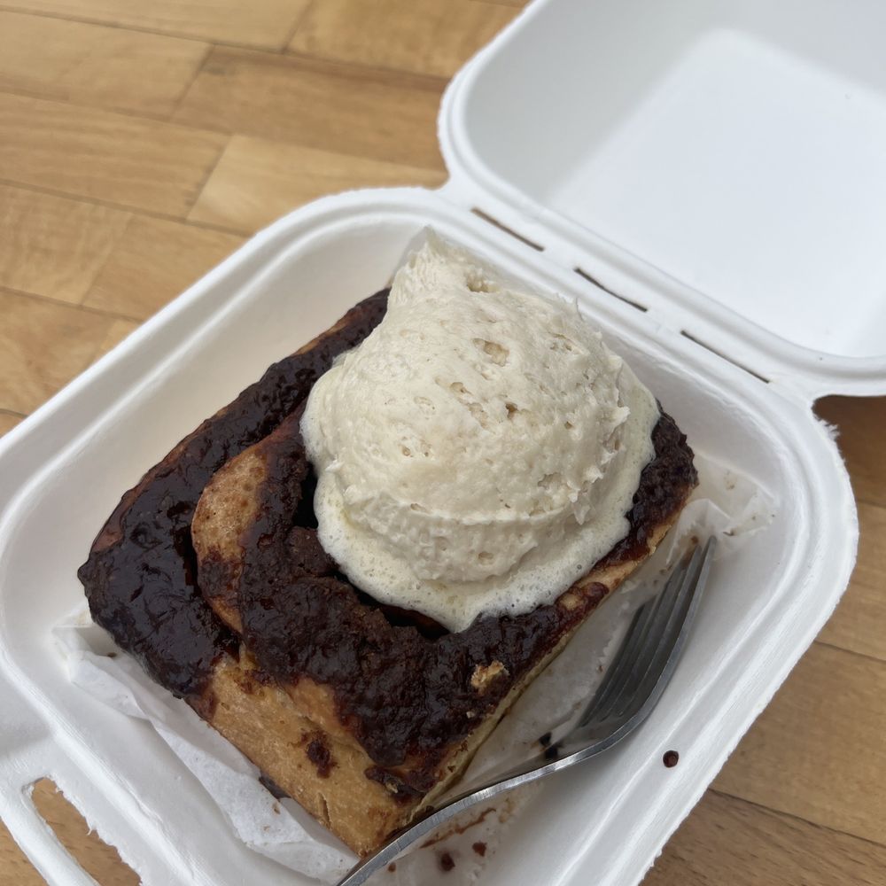 Nectarine Grove - Cinnamon roll - New American Near Me - Encinitas, California Nectarine Grove - Cinnamon roll - New American Near Me - Encinitas, California