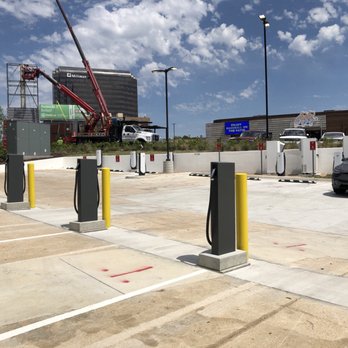 Tesla Supercharger - 5 nose in, 6 back in, total of 11 stalls - EV Charging Stations Near Me - Dallas, Texas Tesla Supercharger - 5 nose in, 6 back in, total of 11 stalls - EV Charging Stations Near Me - Dallas, Texas