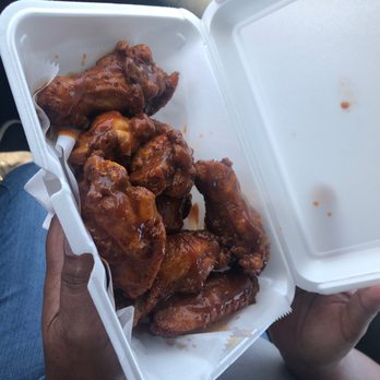 Urbana Barbeque Sauce - Food Trucks Near Me - Woodbridge, Virginia Urbana Barbeque Sauce - Food Trucks Near Me - Woodbridge, Virginia