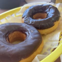 Donut Palace - Chocolate glazed donut