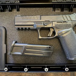 Outlaws Armory of Canyon Lake  - Echelon 4.5F and a StopBox Full-Size
