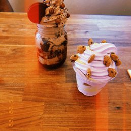 Chocolate Black Out Mason Jar Special and Tarp/Taro Bubble Tea & Matcha Ice Cream with Cookie Crisp (Kids' size) Chocolate Black Out Mason Jar Special and Tarp/Taro Bubble Tea & Matcha Ice Cream with Cookie Crisp (Kids' size)
