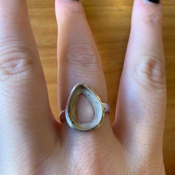 The Shell Shop - Sunburst Trading - The stone fell out of the ring almost immediately - Home & Garden Near Me - Saint Augustine, Florida The Shell Shop - Sunburst Trading - The stone fell out of the ring almost immediately - Home & Garden Near Me - Saint Augustine, Florida