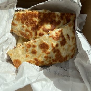 Plomo Quesadilla Bar - Mexican Near Me - Dallas, Texas
