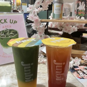 Junbi - Waikiki - Lilikoi Matcha Cold Brew & Strawberry Green Tea - Coffee & Tea Near Me - Honolulu, Hawaii Junbi - Waikiki - Lilikoi Matcha Cold Brew & Strawberry Green Tea - Coffee & Tea Near Me - Honolulu, Hawaii
